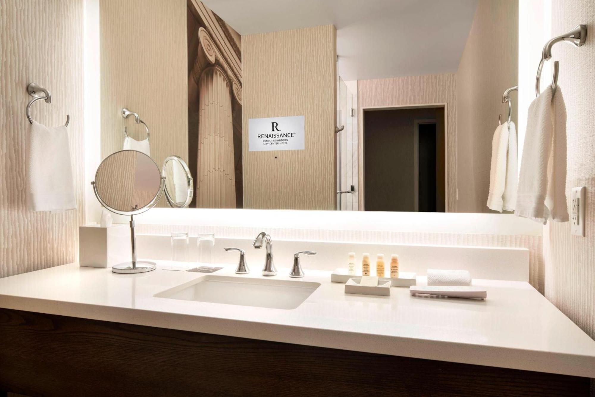 Renaissance Denver Downtown City Center Hotel Esterno foto
